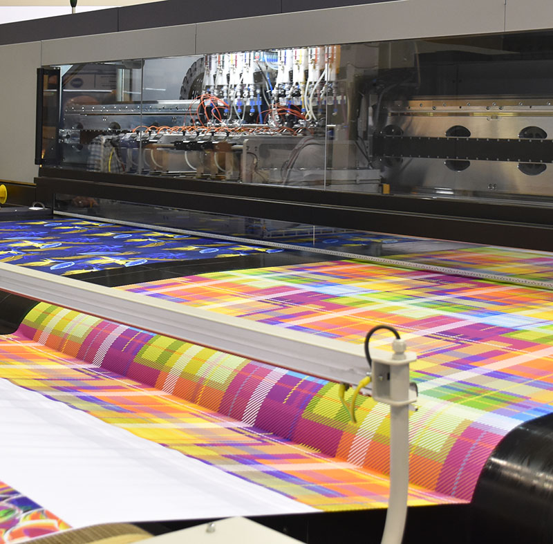 Digital fabric printing