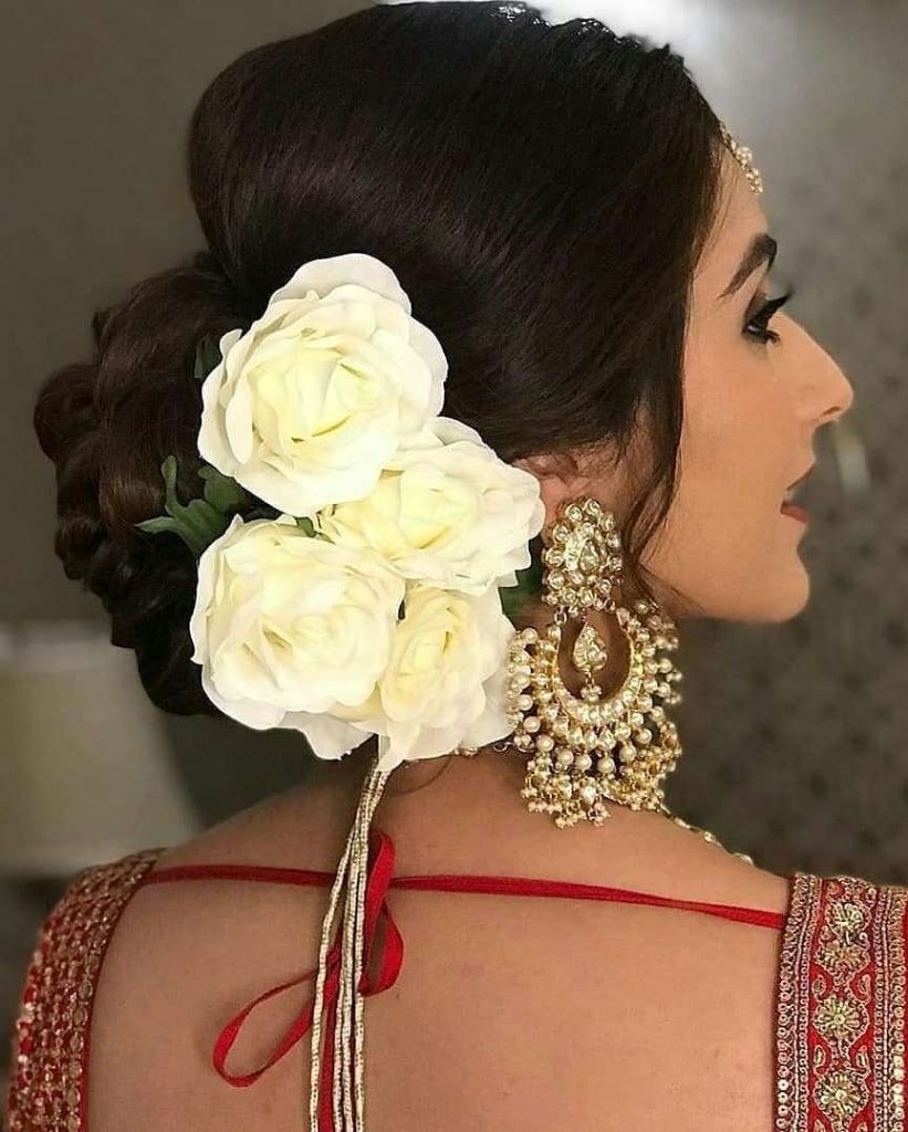 8 bridal hairstyles for curly hair that look really gorgeous